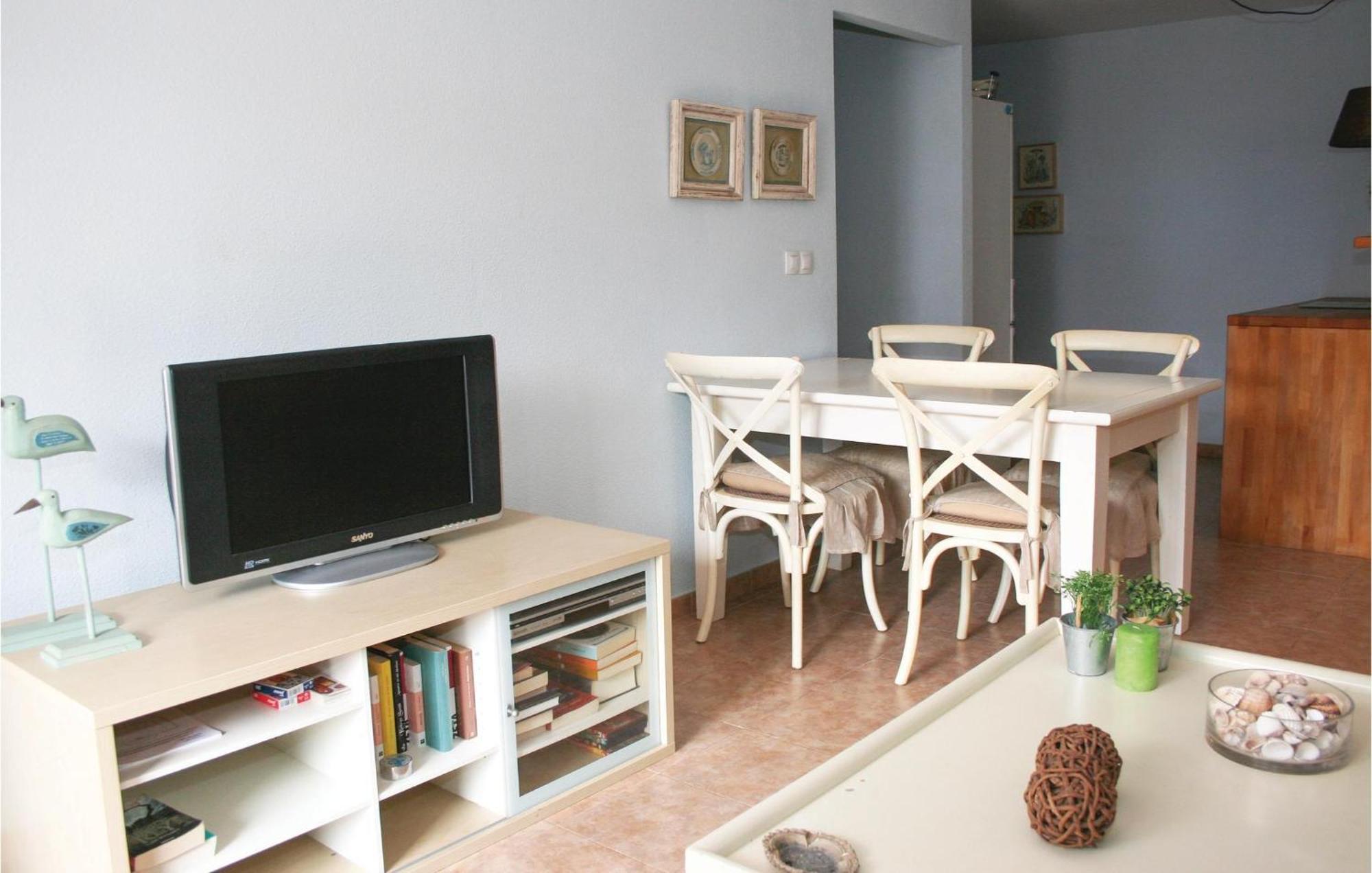 Beautiful Apartment In Alcossebre With Kitchen المظهر الخارجي الصورة