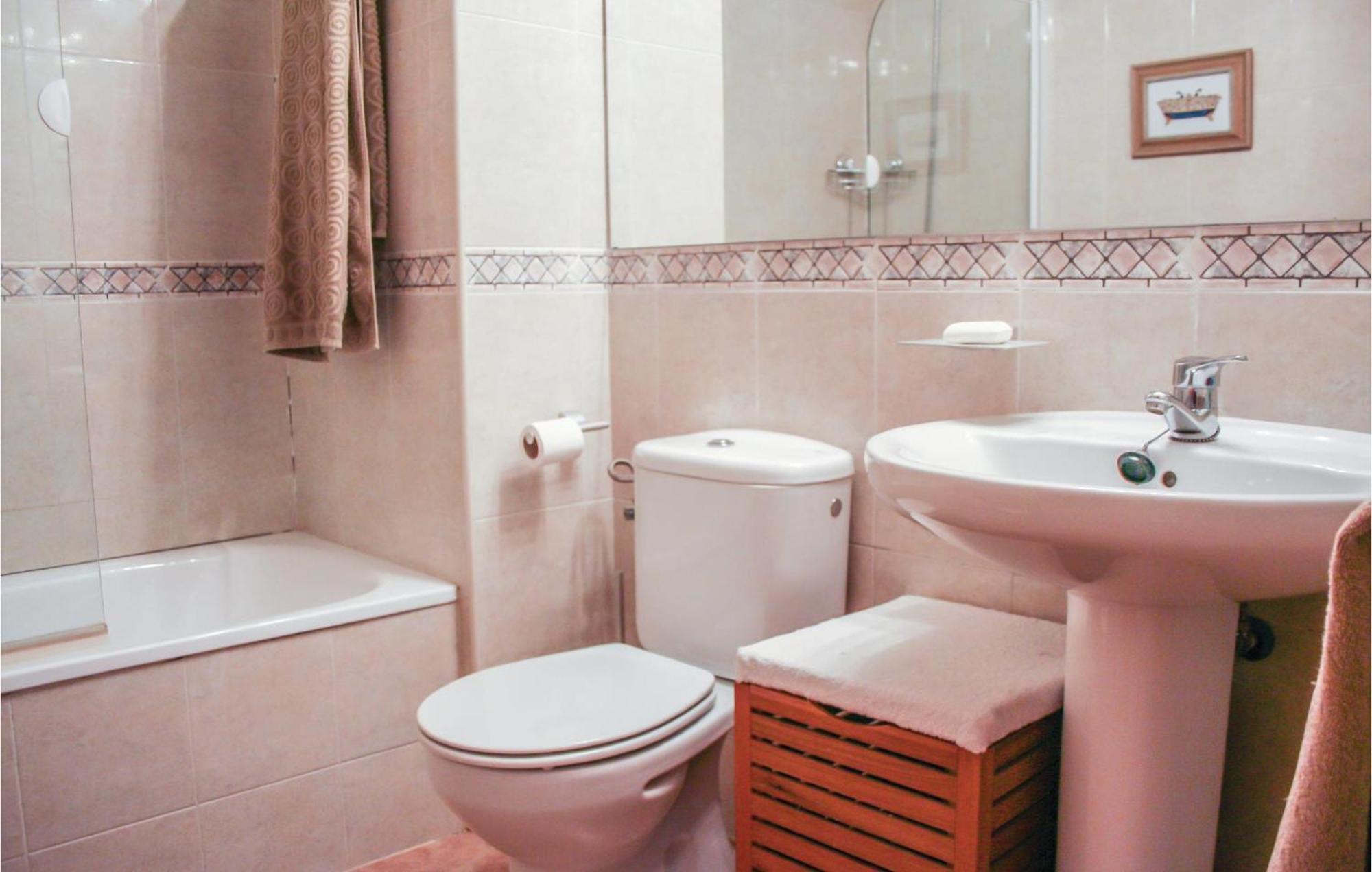 Beautiful Apartment In Alcossebre With Kitchen المظهر الخارجي الصورة